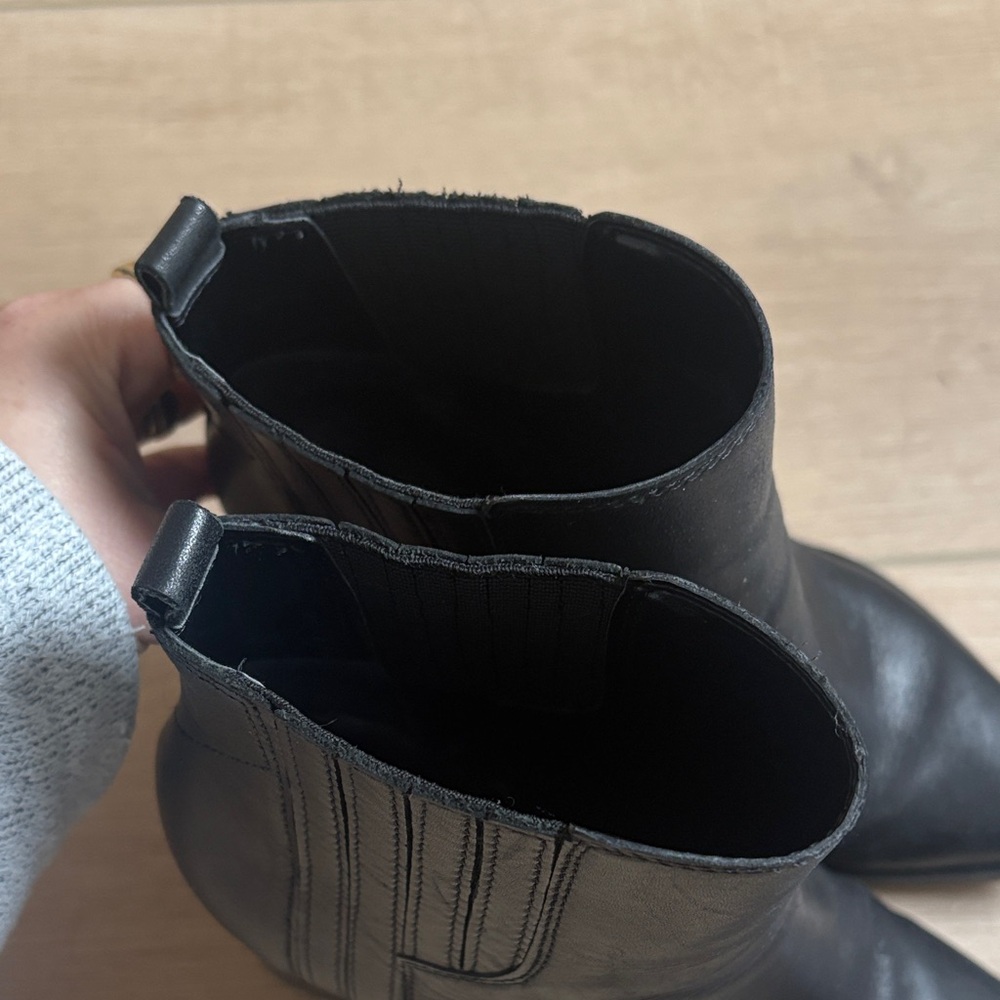 Marc Fisher Elegant Black Ankle Boots - Picture 7 of 9